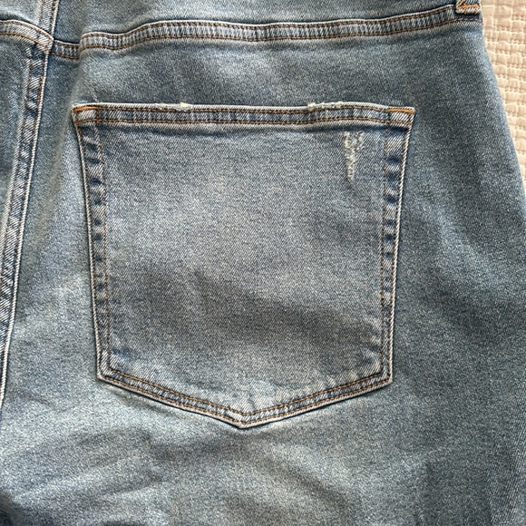 NWT J. Crew Petite High Rise Flare Crop Stretch Jean Pant 35P/18P Sun Lake Wash - Picture 15 of 15